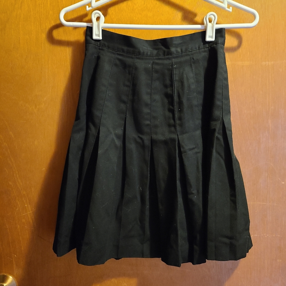 Double pleated mini skirt